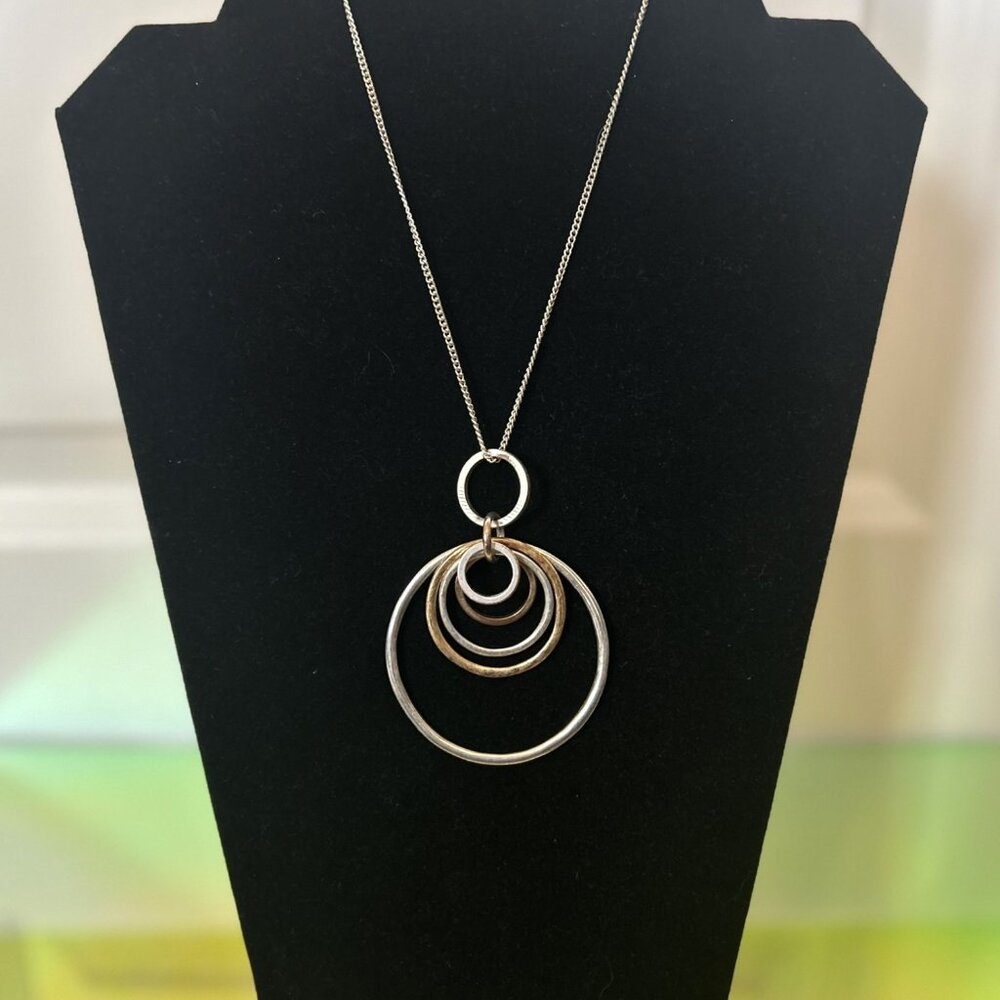 Hypnotic Hammered Ring Necklace